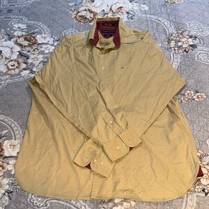 TOMMY HILFIGER BUTTON DOWN SHIRT